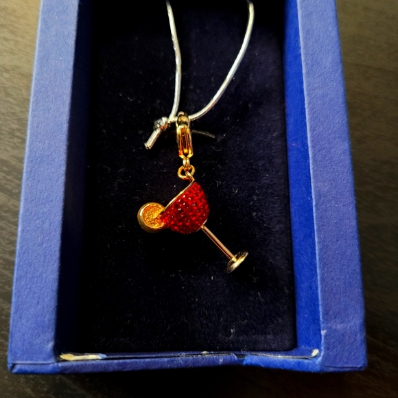 Swarovski Red Martini Charm / Pendant - Picture 1 of 6